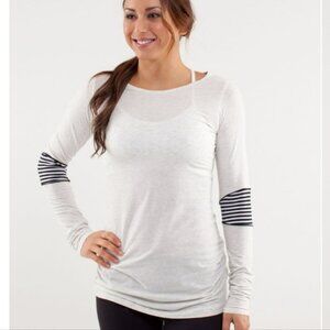 Lululemon White Classic Striped Devotion Long Sleeve T shirt Size 8
